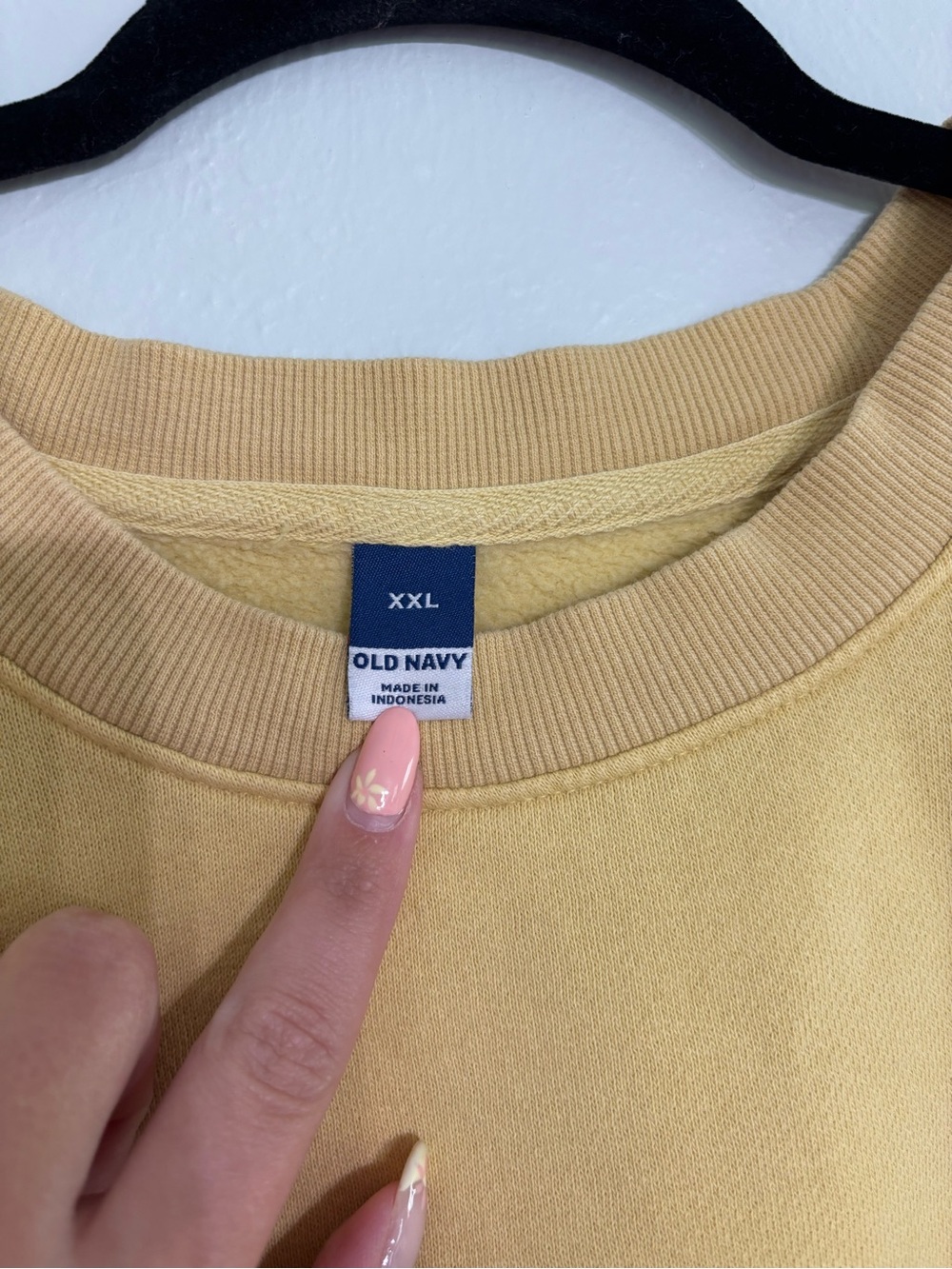 Old Navy Sunflower Yellow Cropped Crewneck Sweatshirt - Picture 3 of 5